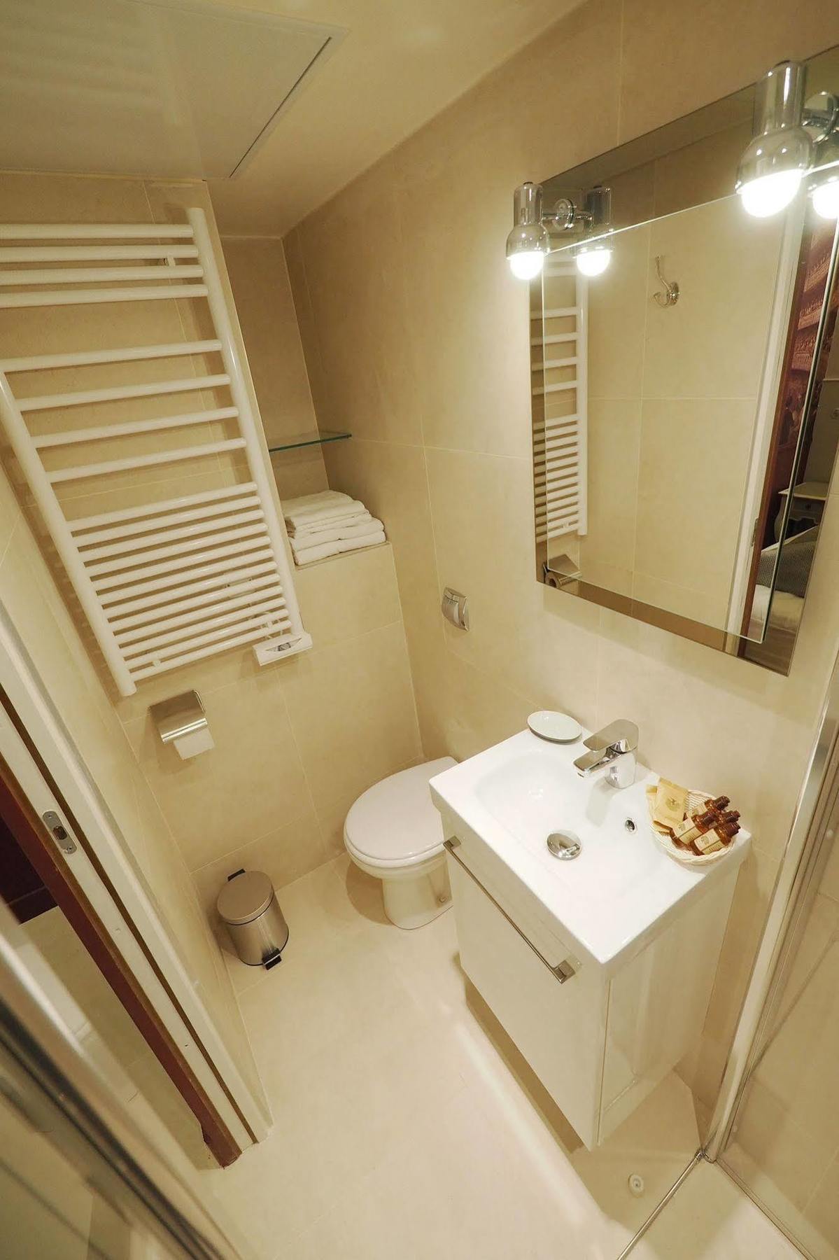 Palais Royal Chicsuites Paris Bagian luar foto