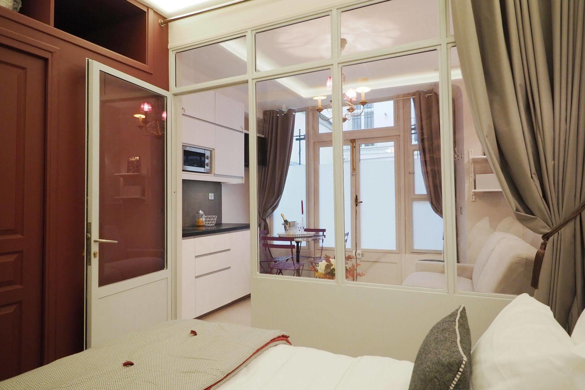 Palais Royal Chicsuites Paris Bagian luar foto