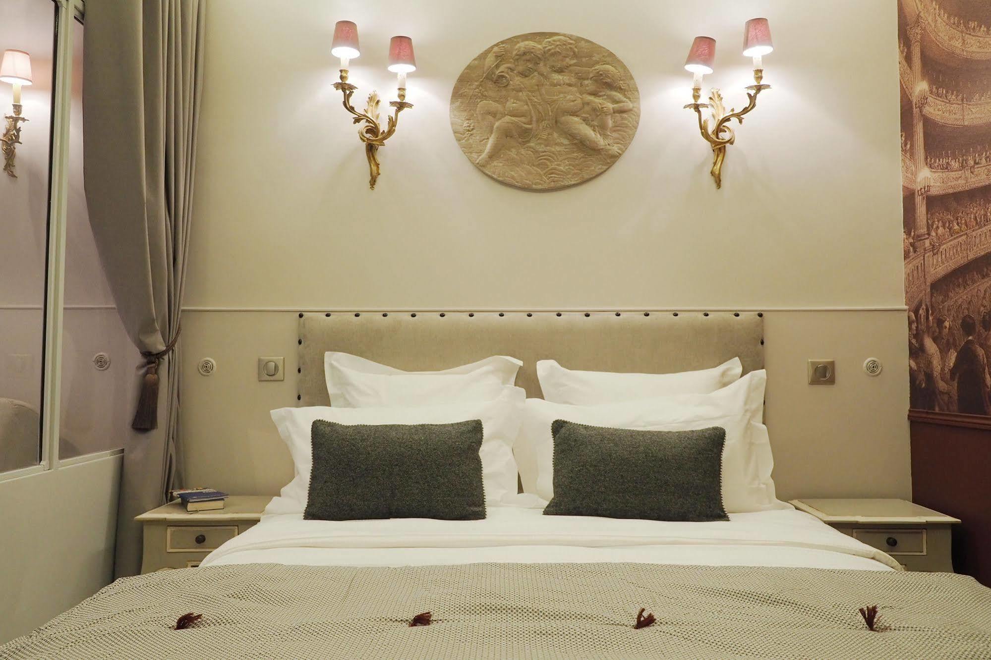 Palais Royal Chicsuites Paris Bagian luar foto