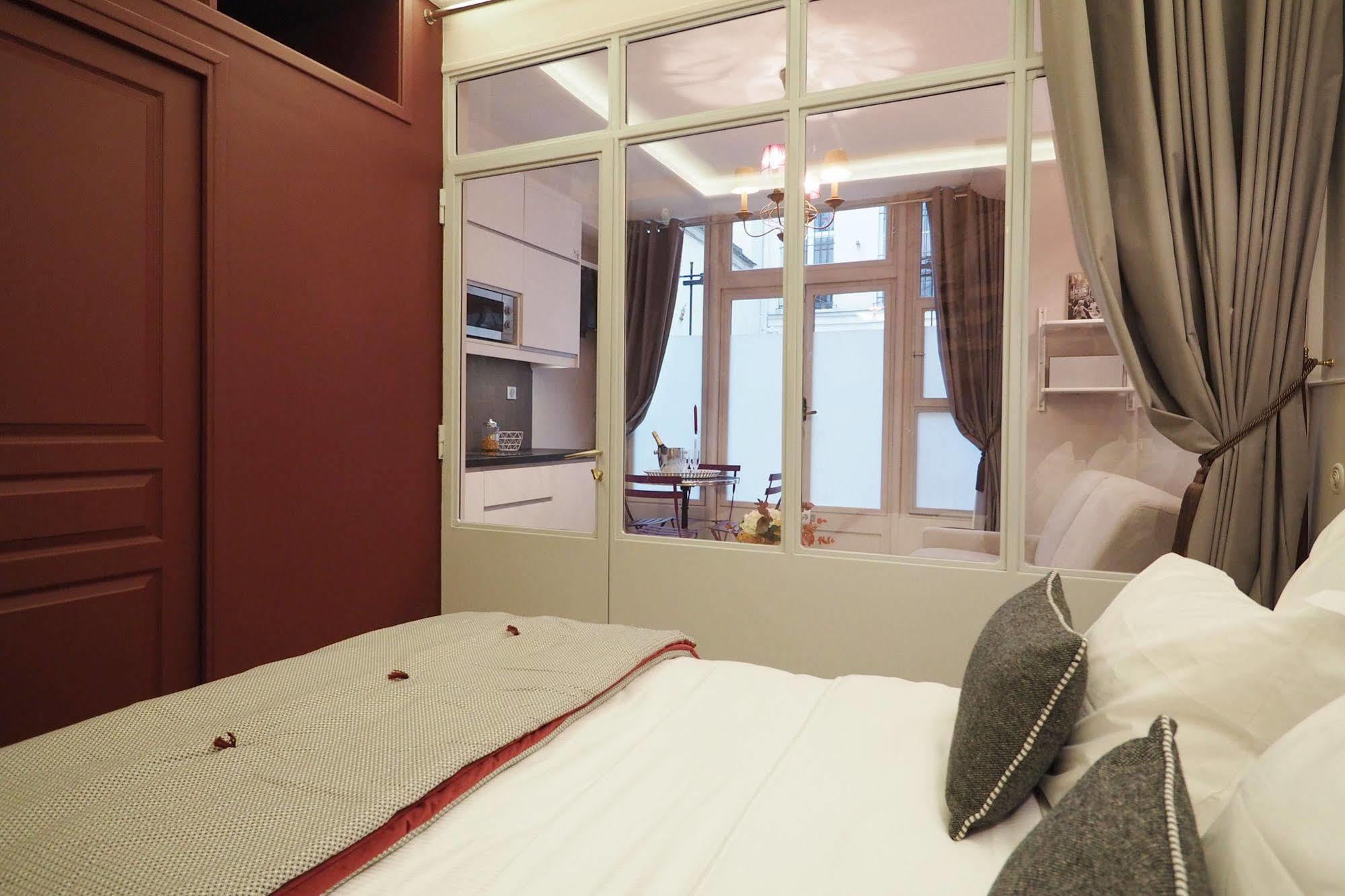 Palais Royal Chicsuites Paris Bagian luar foto