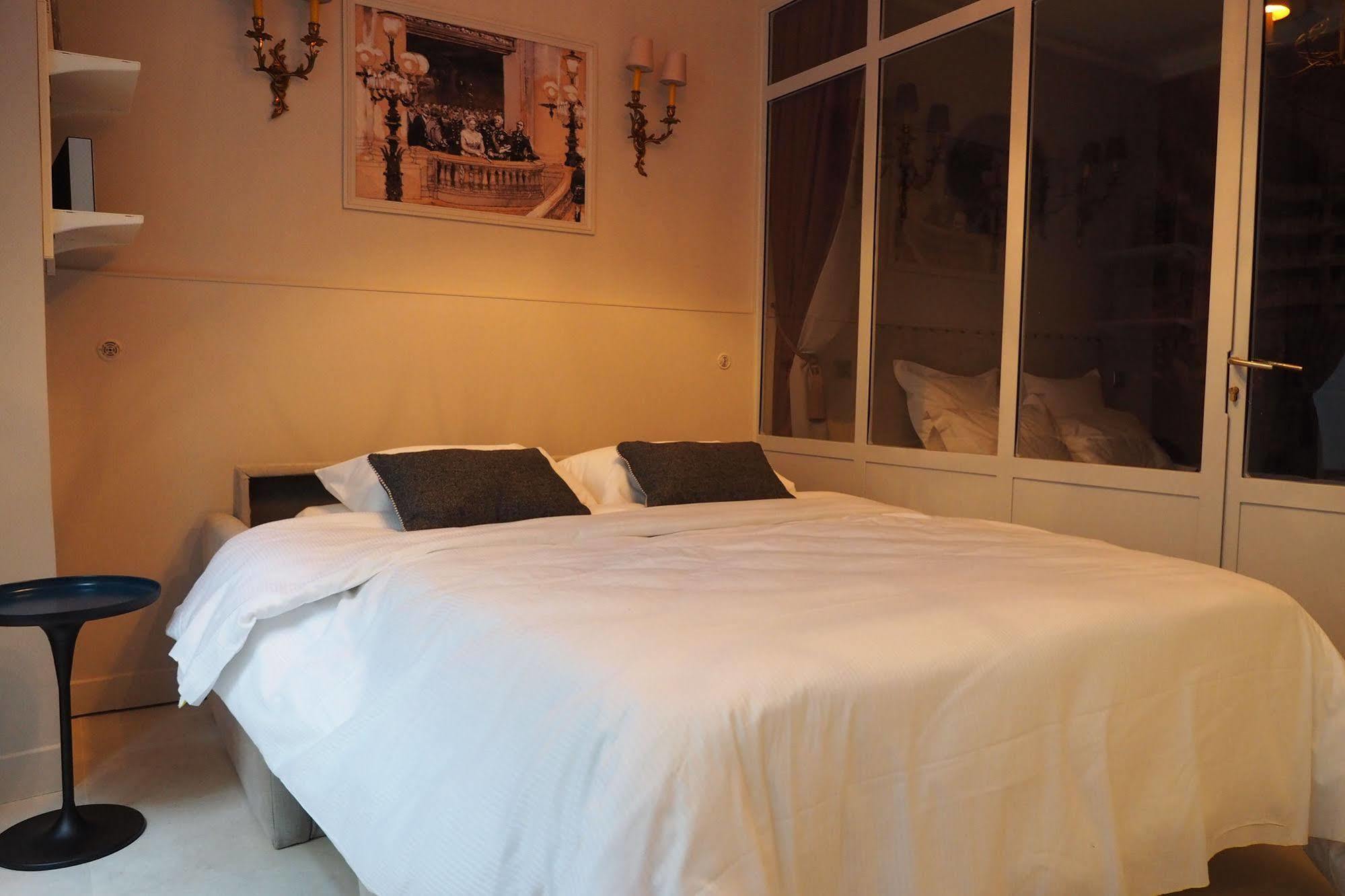 Palais Royal Chicsuites Paris Bagian luar foto
