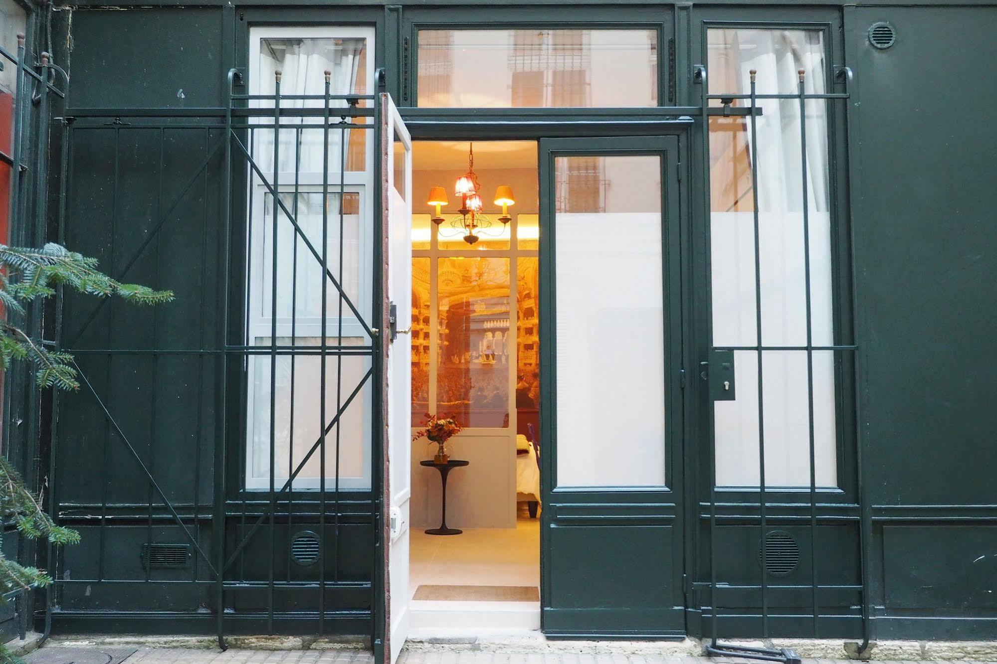 Palais Royal Chicsuites Paris Bagian luar foto